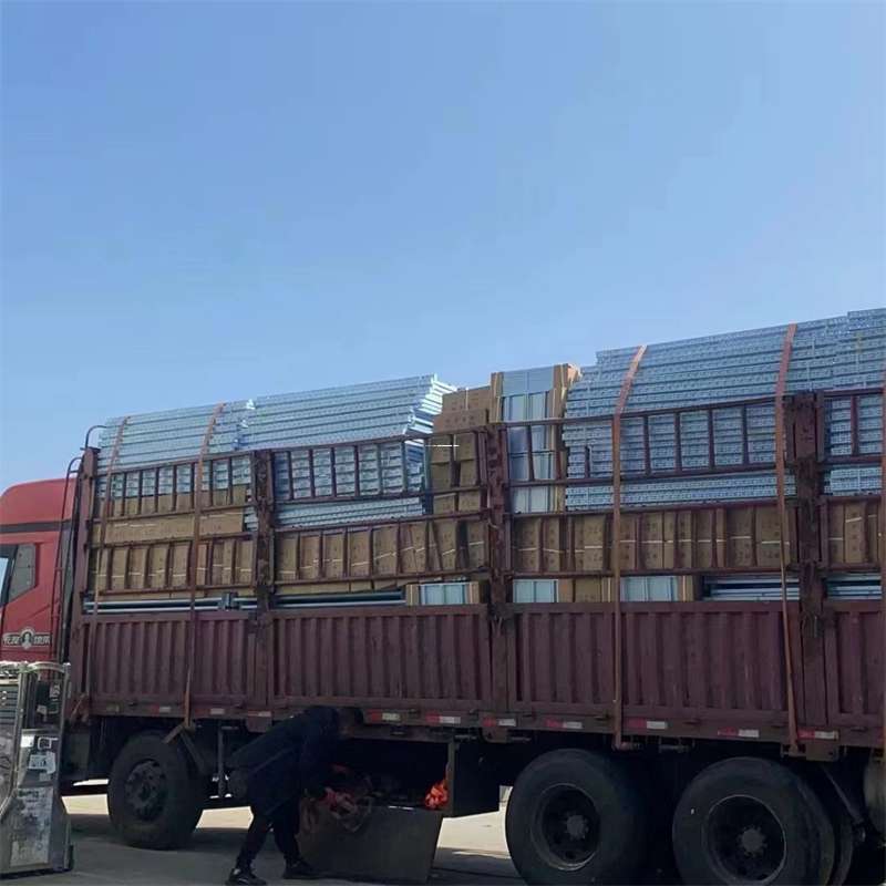 河南漯河召陵到新疆阿勒泰富蕴县物流公司，一站式服务